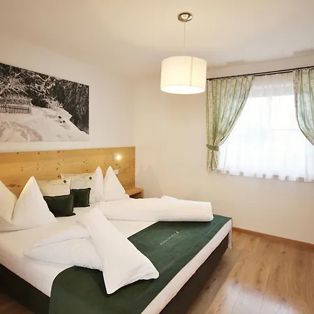 Residenz Erschbaum Farm stay *